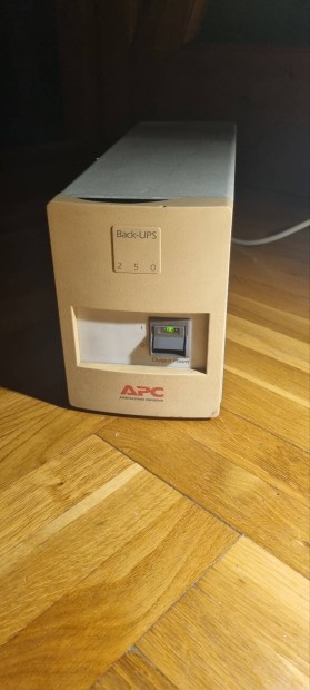 Apc Back-UPS 250 sznetmentes tpegysg 