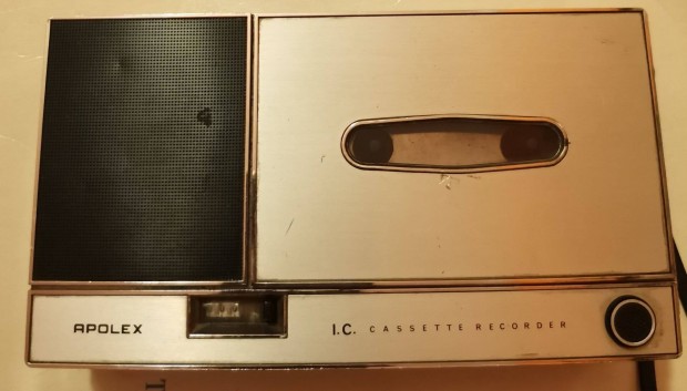 Apolec Japn cassette recorder. 1976 os !