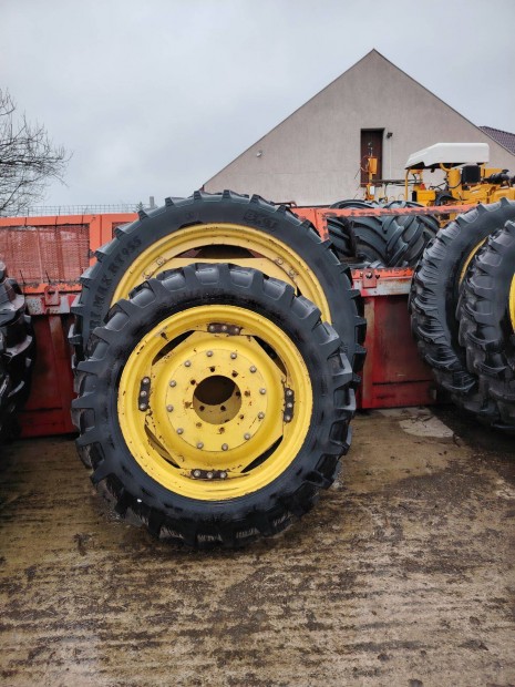 �pol� ker�kgarnit�ra 11,2R32 270/95R48