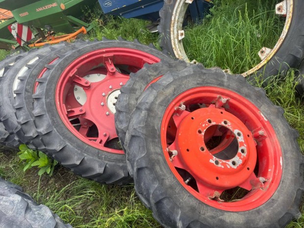 Ápolókerék , Művelőkerék Garnitúra 9.5-44 , 9.5-28 Fendt , John Deere,