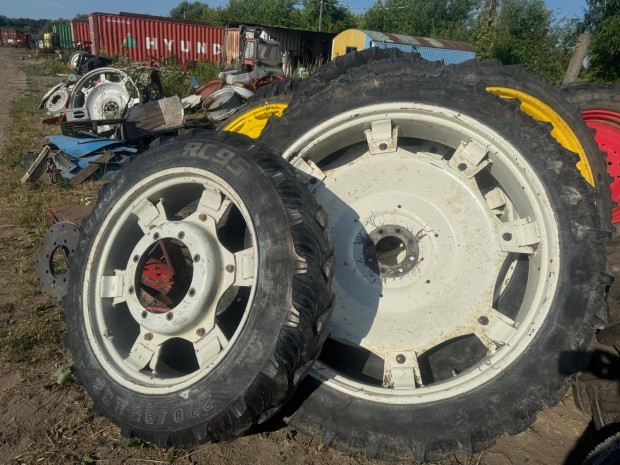 Ápolókerék , Művelőkerék garnitúra New Holland , CASE stb.270/95R48 és