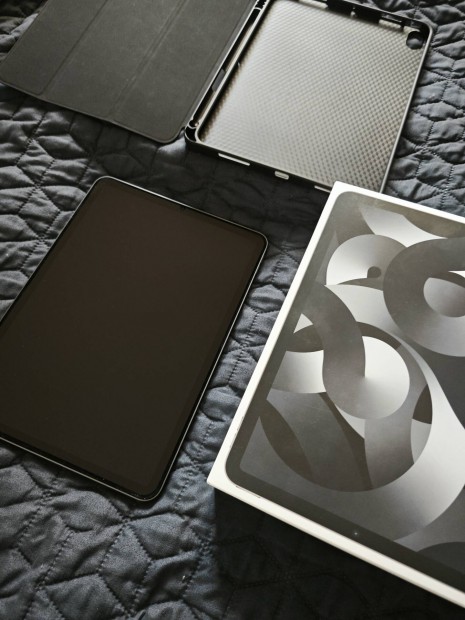 Apple 10,9" ipad Air 5 Wi-Fi 256GB (MM9L3HC/A) Asztroszürke