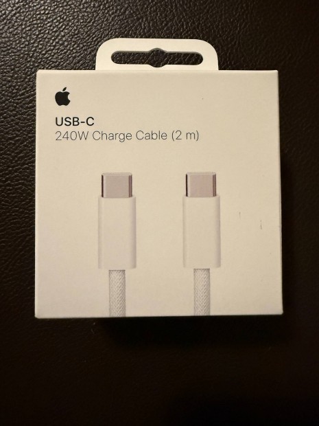 Apple 240W-os USB-C kbel elad