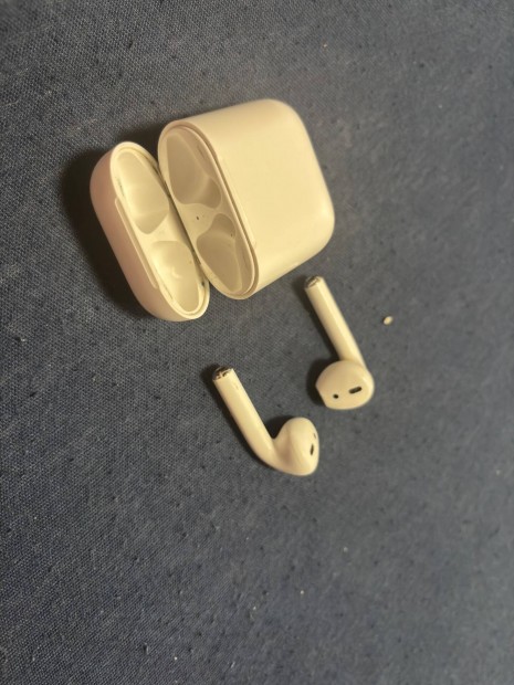 Apple Airpods 1 1602 r alatt