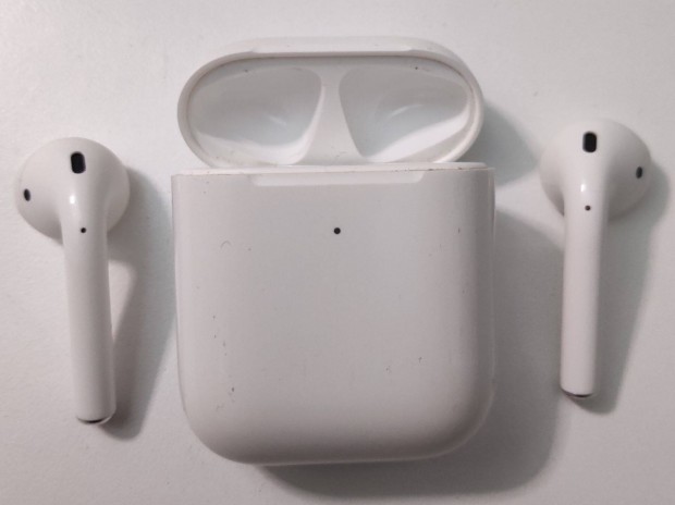 Apple Airpods 2 Magsafe tokkal - 2.5 ves