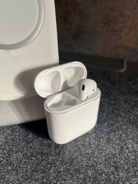 Apple Airpods 2 tok + Jobb oldali flhallgat Eredeti