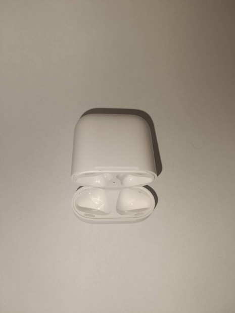 Apple Airpods 2nd gen Tlttok 