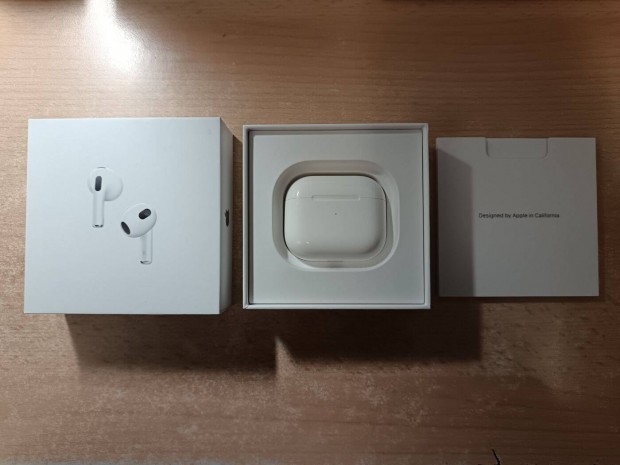 Apple Airpods 3 szinte Új Fülhallgató 1 év Apple Garanciás !