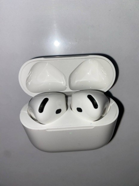 Apple Airpods 4 (2024, zajszűrés nélkül), tokkal együtt eladó