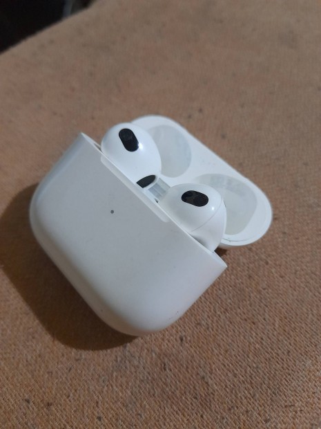 Apple Airpods 4 gen. ANC (mxp93zm)