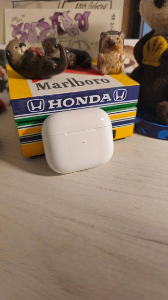 Apple Airpods Gen3 Magsafe 1 éves sincs, számlás