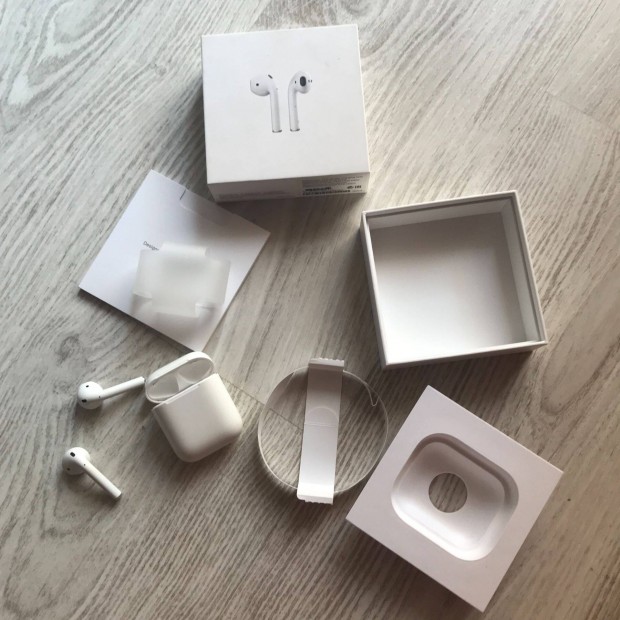 Apple Airpods alkatrsznek