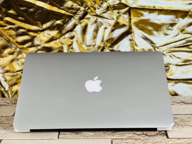 Apple Apple Macbook AIR 128 GB Silver 100% akku - 12 hnap Garancia