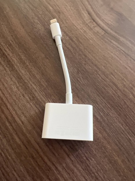 Apple HDMI adapter
