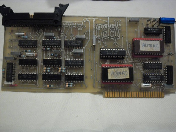 Apple II plus szmtgpbe helyezhet floppy illeszt krtya