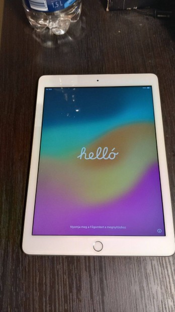 Apple Ipad 6 Gen 32 GB Wifi tartozkai gyri toll