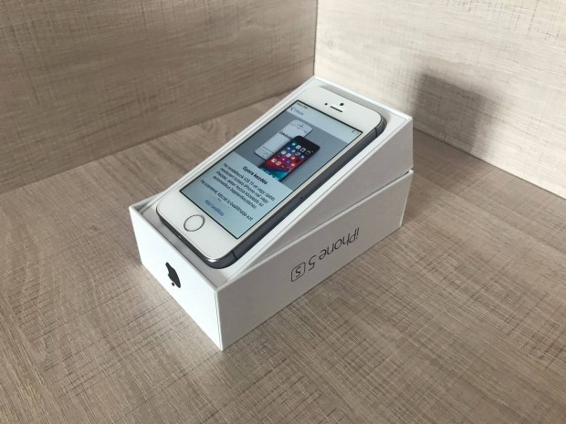 Apple Iphone 5S, Silver, 32GB, jszer, Ajndkokkal