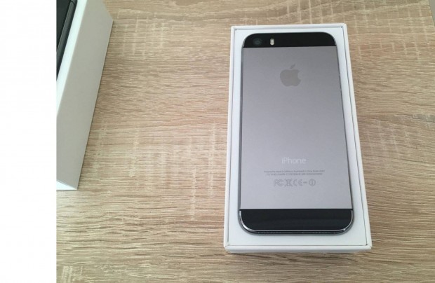 Apple Iphone 5S, Space Gray, 16 GB, jszer (100%), Ajndkokkal