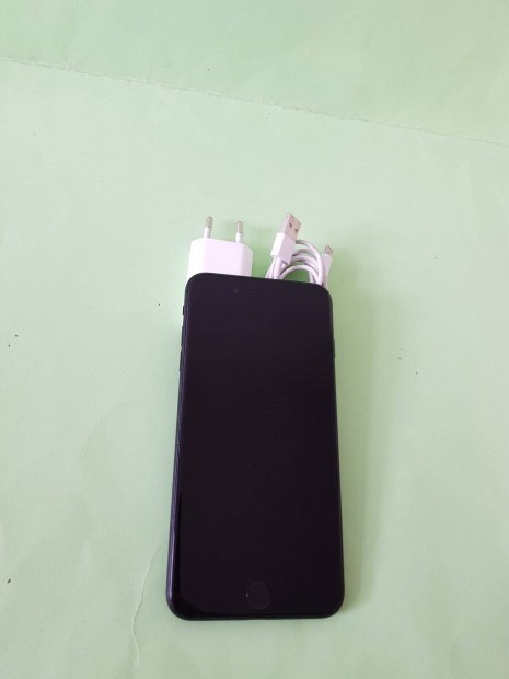 Apple Iphone 7 PLUS 32GB fekete krtyafggetlen,j llapot mobiltelef