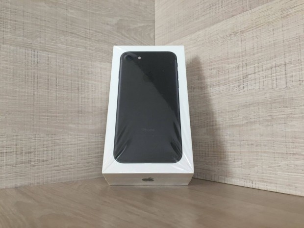 Apple Iphone 7, Black, 32 GB, j (0 Perces), + Ajndkok