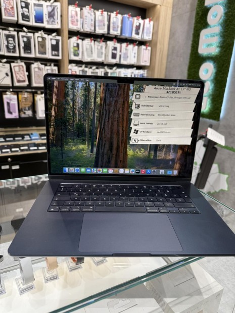 Apple MacBook Air 15 M3 Wi-Fi 256 GB, 12 hó garancia