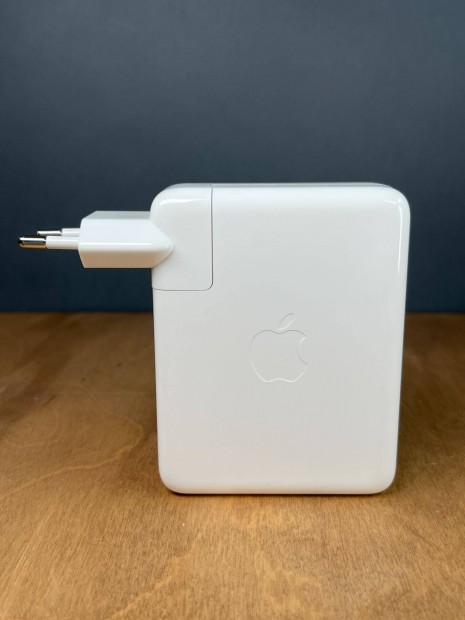 Apple Macbook 140W USB-C töltő adapter