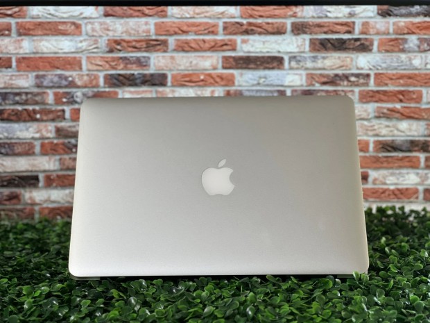 Apple Macbook AIR 2015 13" i5, 8 GB, 128 GB - S044