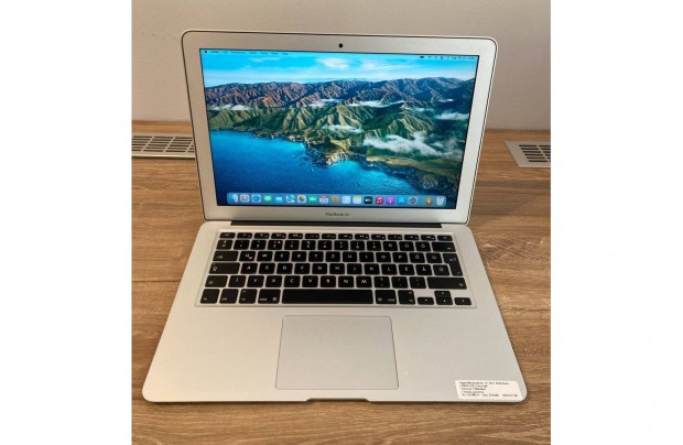 Apple Macbook Air 2017 13" 128GB SSD 8GB RAM 1.8GHz i5 Ezst