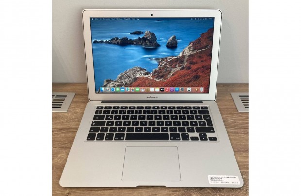 Apple Macbook Air 2017 13" 256GB SSD 8GB RAM i5 Silver Ezst