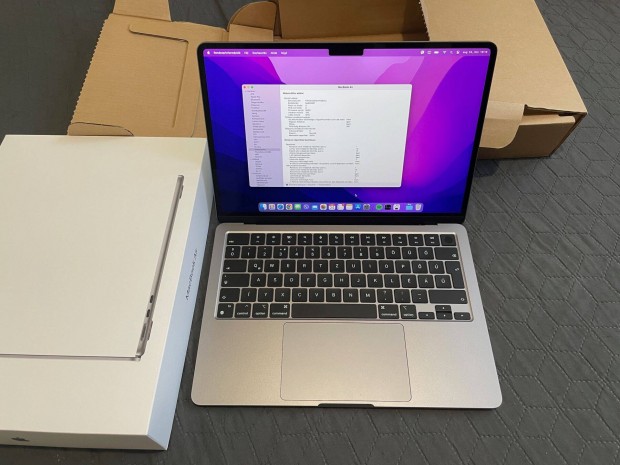 Apple Macbook Air 2024 M3 13,6 asztroszrke 8GB/256GB