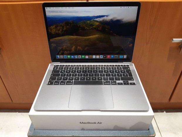 Apple Macbook Air M1 13" 256GB Laptop szinte j Apple Garancival !