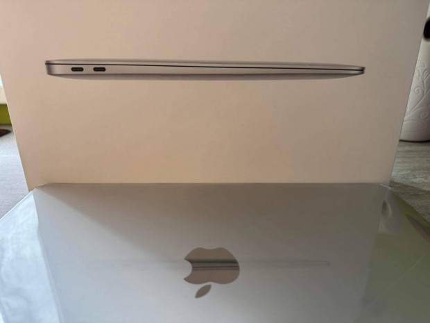 Apple Macbook Air M1