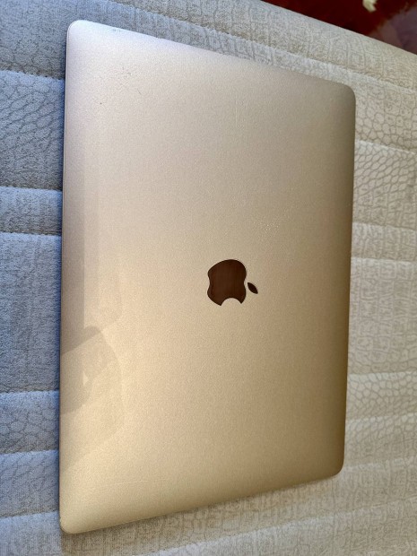 Apple Macbook Air M1 Proci 13,3" 256GB SSD 8GB RAM!