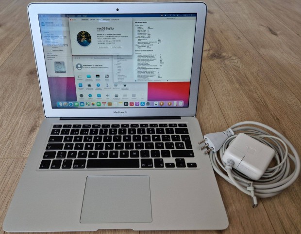 Apple Macbook Air Ultrabook Notebook Laptop i5 4GB 250GB SSD 13.3" col