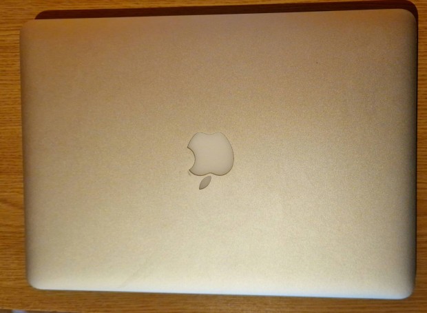 Apple Macbook Air "13" 