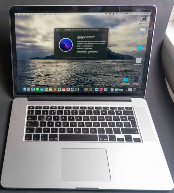 Apple Macbook Pro 15 2015 16/256 GB Inte Iris Pro 1536MB szp llapot