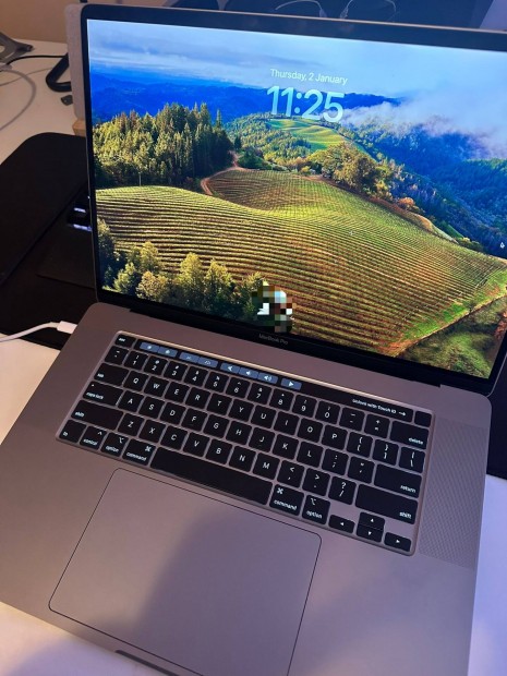 Apple Macbook Pro 16  2019