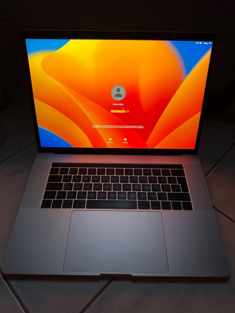 Apple Macbook Pro 2017 15,4 inch Touch Bar+ Touch ID