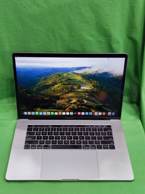 Apple Macbook Pro 2018 15,4"/I7/16GB/250GB