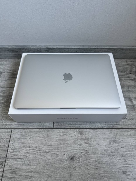 Apple Macbook Pro M1 Silver/ Magyar / 91%