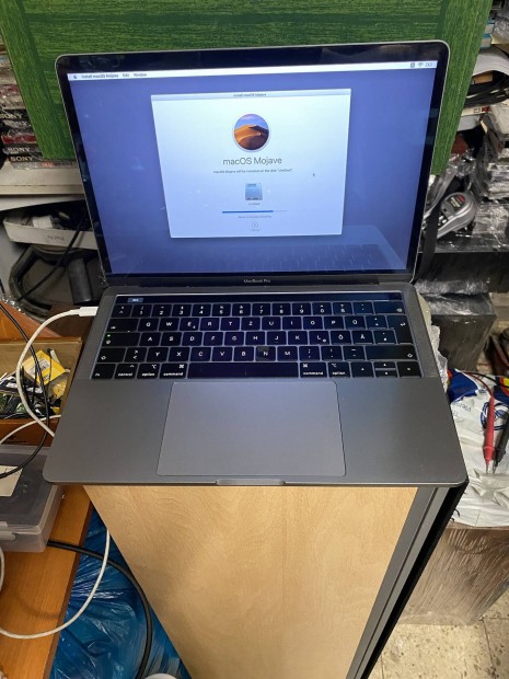 Apple Macbook Pro Taucbar 2018 512 SSd egsz j szp llapot 