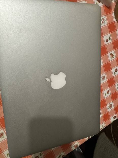 Apple Macbook air 2015