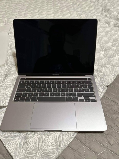 Apple Macbook pro M2 512gb 13 inch