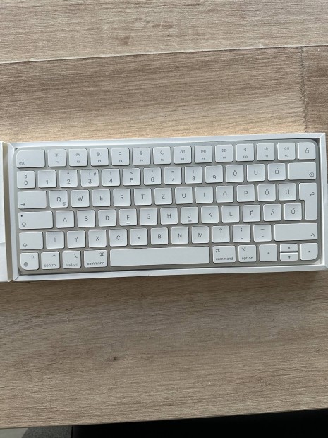 Apple Magic Keyboard A2450