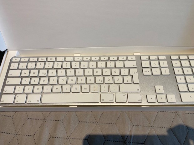 Apple Magic Keyboard Hibs!