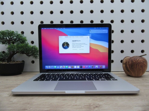Apple Retina Macbook Pro 13 - 2015 Early - Használt, szép állapot