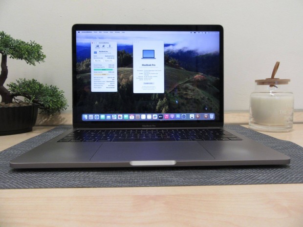 Apple Retina Macbook Pro 13 - 2018 - Hasznlt