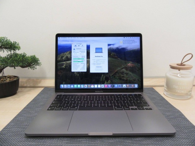 Apple Retina Macbook Pro 13 - 2020 - Hasznlt, karcmentes 500 Gb
