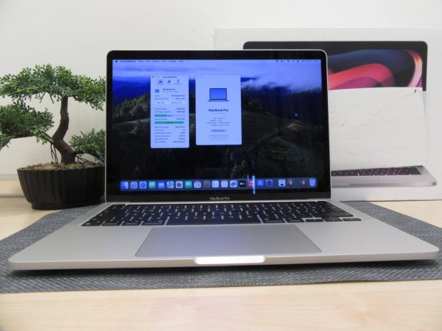 Apple Retina Macbook Pro 13 - 2020 - Hasznlt, karcmentes