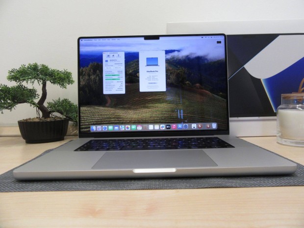Apple Retina Macbook Pro 16 M1 Pro - 2021 - Használt, megkímélt